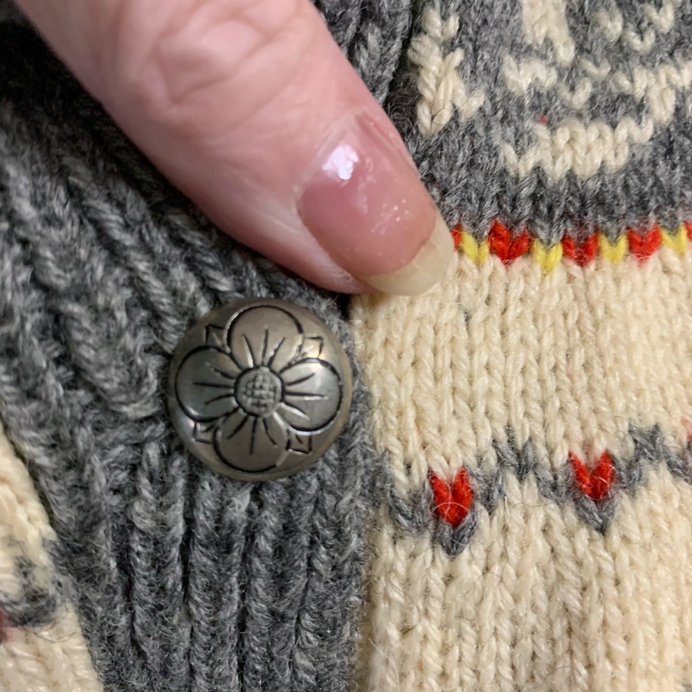 Women's Hand Sewn Cardigan - Picture 5 of 8